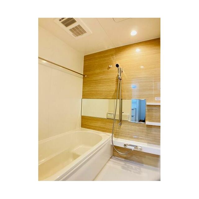 「浴室」追い炊き付き浴槽でフルリフォームしております。