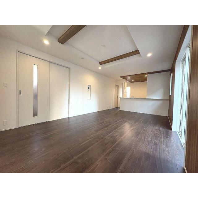 1号棟リビングダイニング