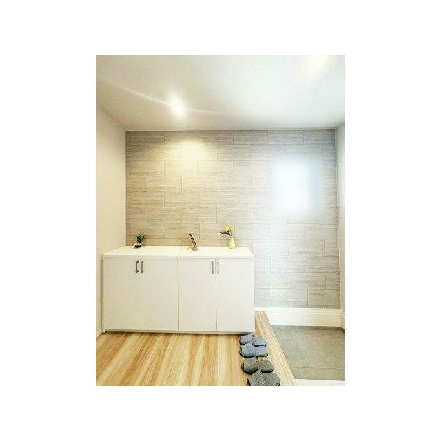 玄関です。シューズボックスがあるので綺麗に靴が収納できます　※施工例