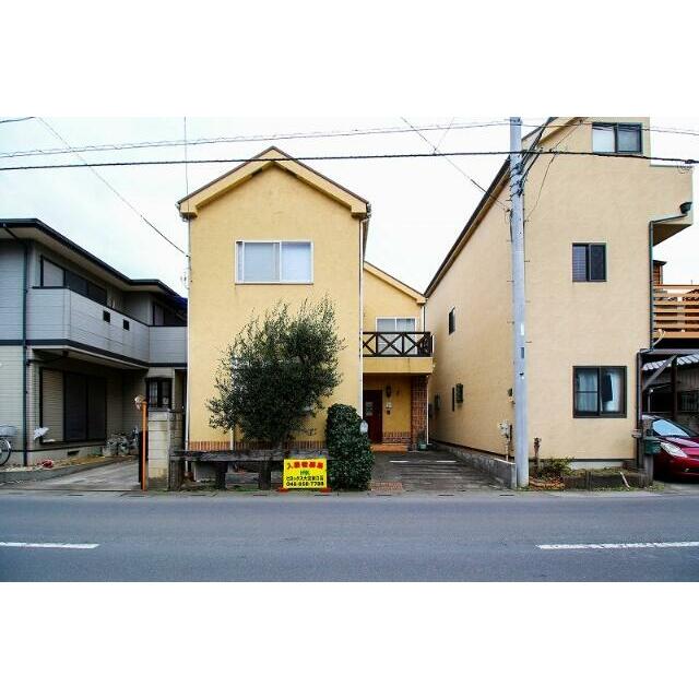 優しい黄色でお出迎え