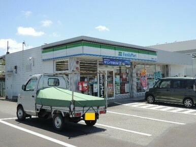 ファミリーマート万野原バイパスまで450m