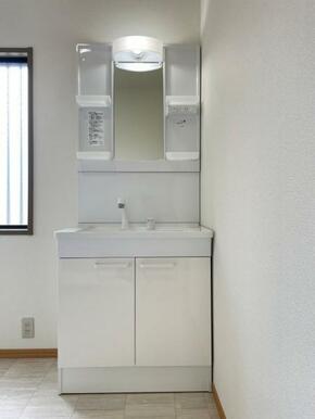 水が流れやすく、汚れがたまりにくい設計でお手入れも楽々！