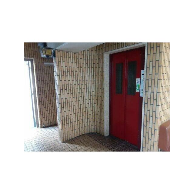 いつも清潔共用エレベーターです。